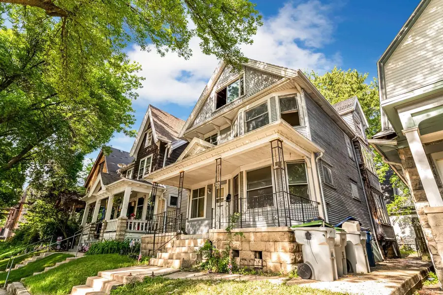 606 N 29th STREET #606A, Milwaukee, WI 53208 - #2