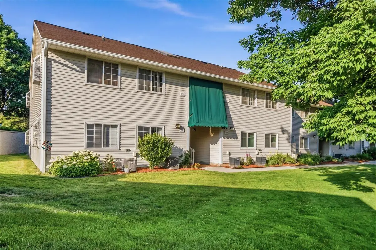 1755 Parknoll LANE #4, Port Washington, WI 53074 - #1