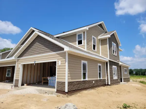 3924 Willow DRIVE, Waukesha, WI 53189