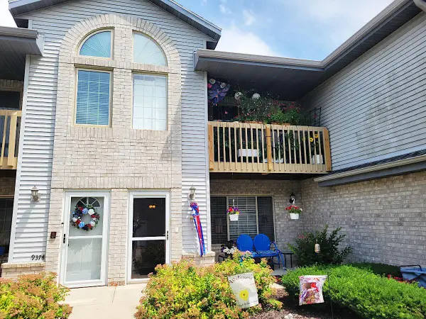 9374 W Loomis ROAD #7, Franklin, WI 53132