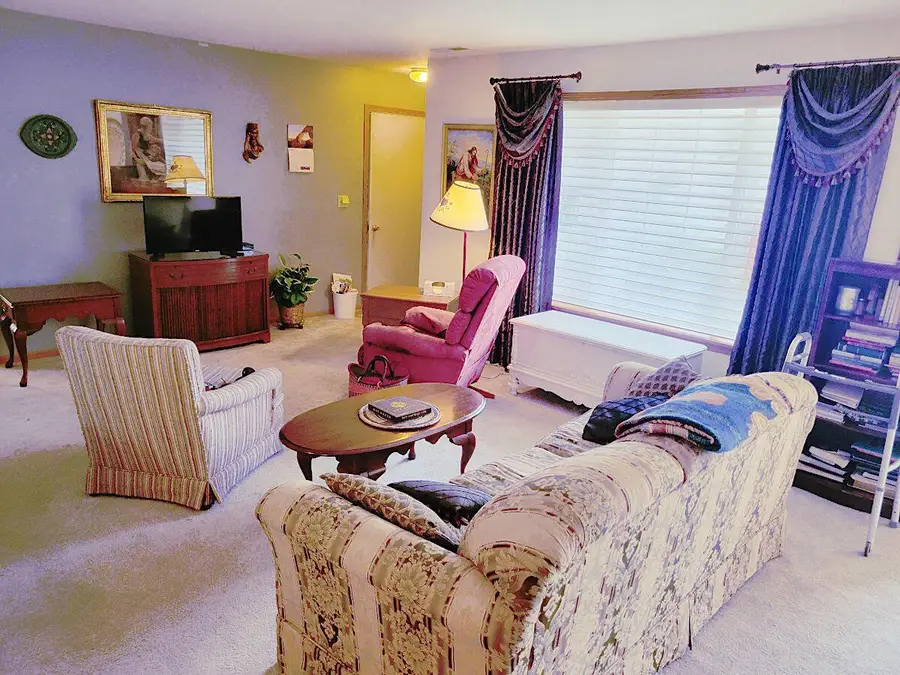 9374 W Loomis ROAD #7, Franklin, WI 53132 - #2