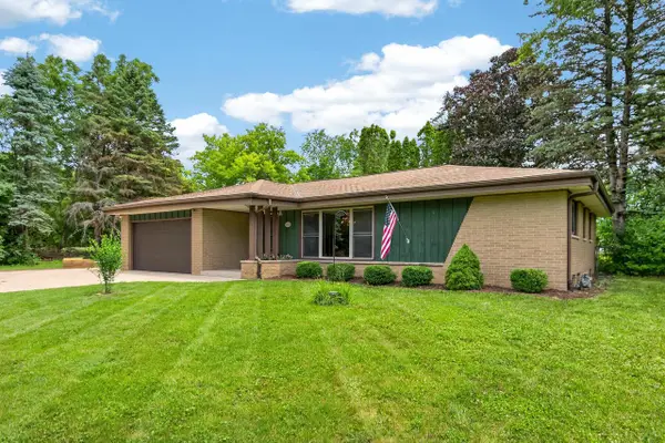 8930 S 21st STREET, Oak Creek, WI 53154