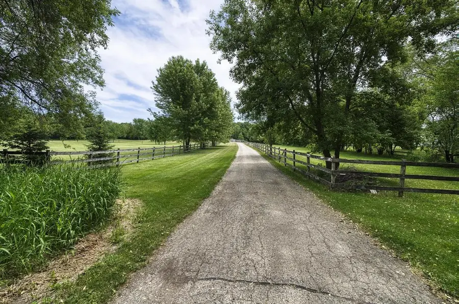W304S3236 Brookhill ROAD, Waukesha, WI 53189 - #2