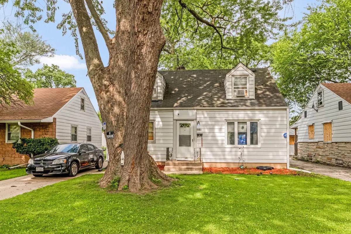 5021 N 58th STREET, Milwaukee, WI 53218 - #1