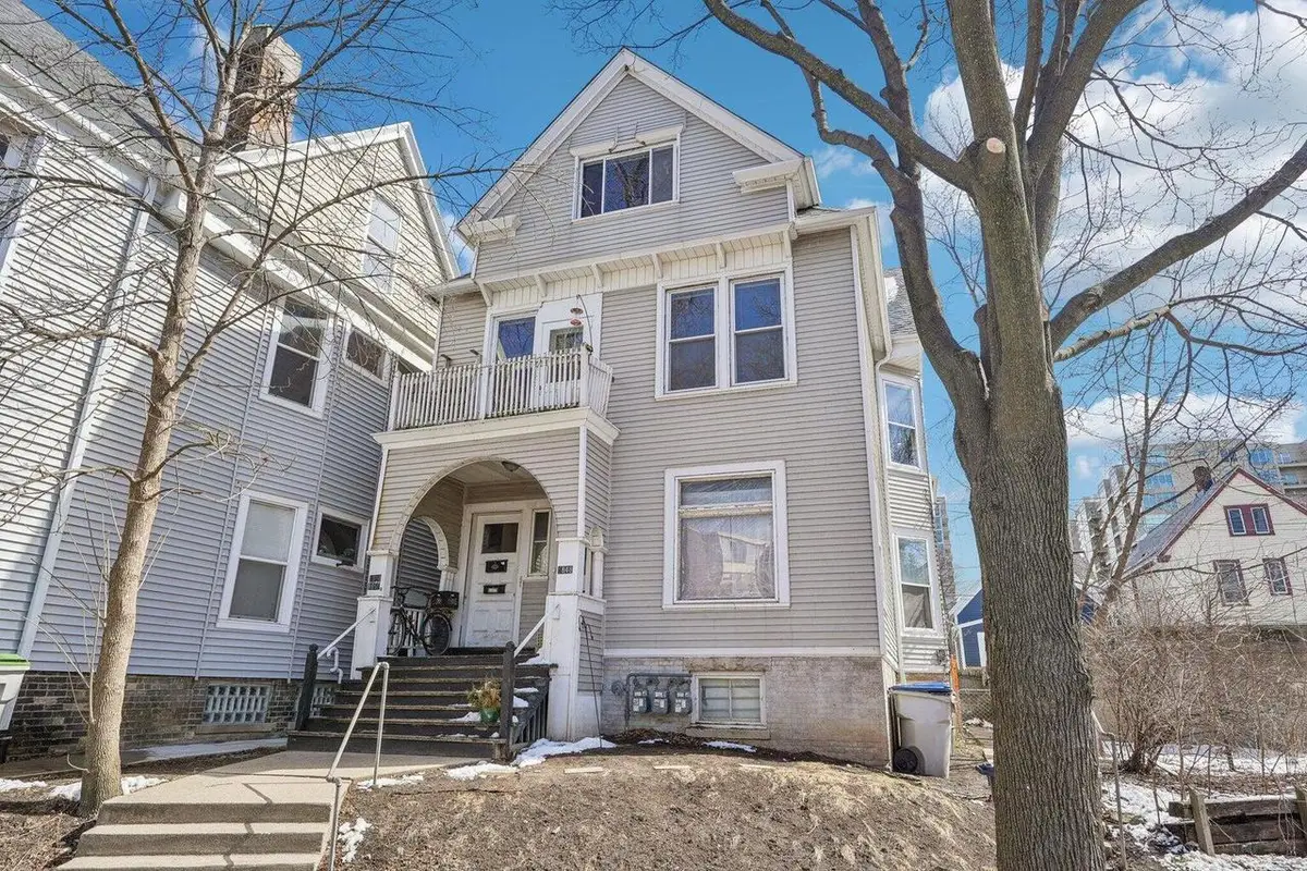 1848 N Cambridge AVENUE, Milwaukee, WI 53202 - #1
