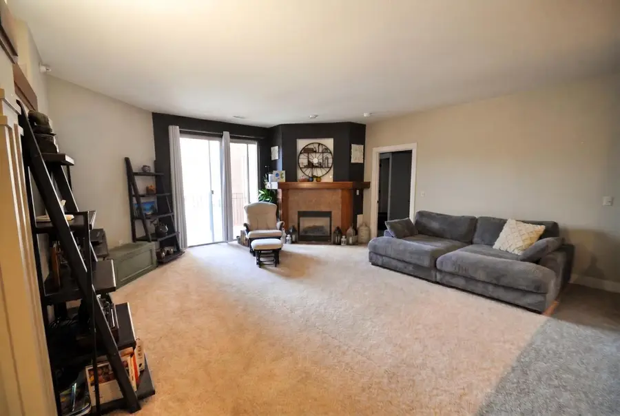 15295 W Library LANE #213, New Berlin, WI 53151 - #2