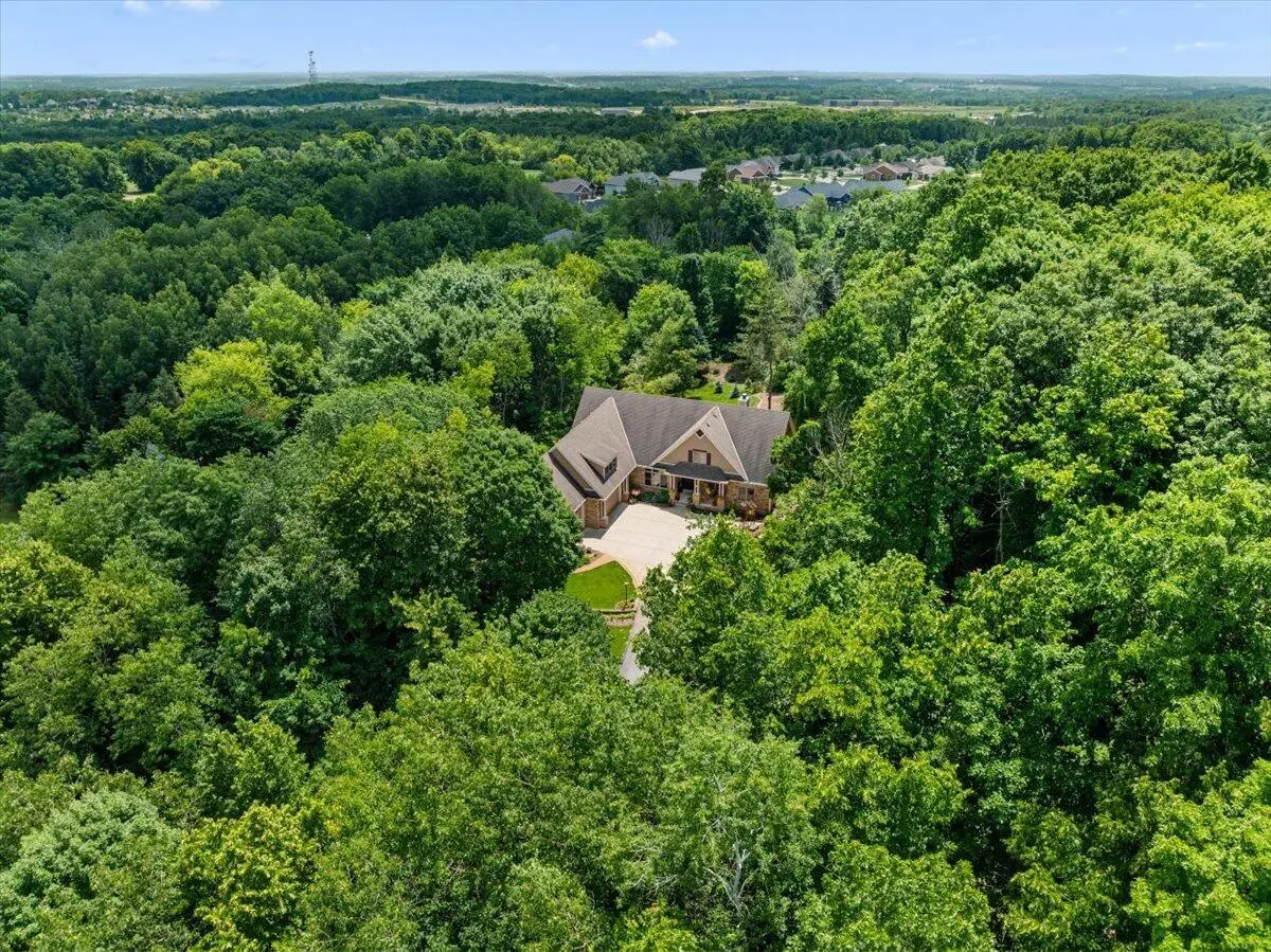 4451 Hartstone DRIVE, Slinger, WI 53086 - #1