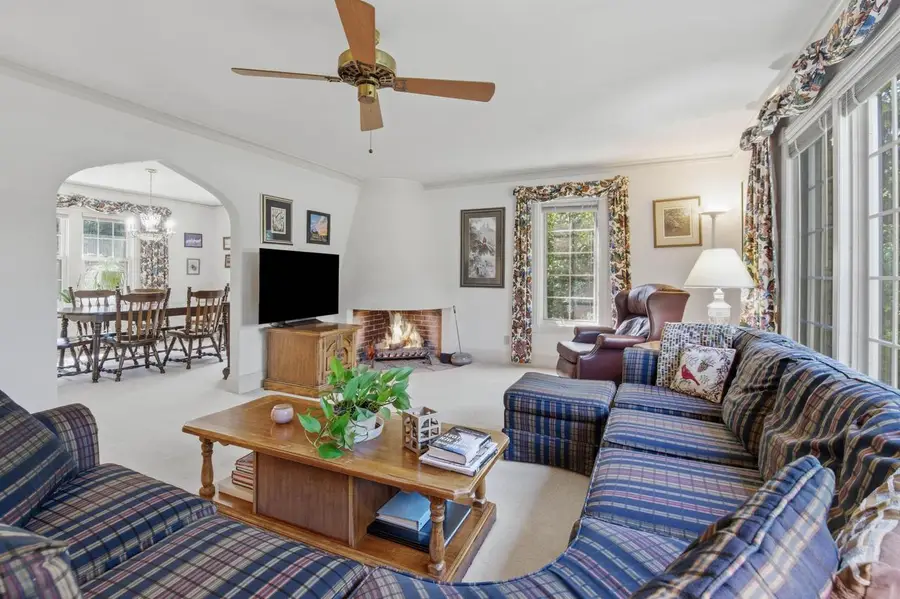 950 Terrace DRIVE, Elm Grove, WI 53122 - #2