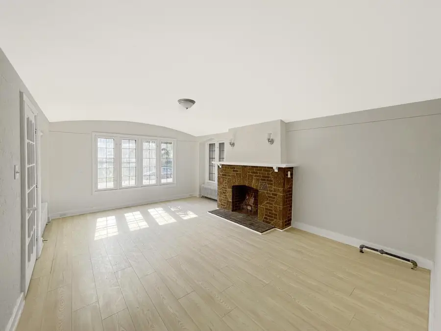 1501 W Capitol DRIVE, Milwaukee, WI 53206 - #2