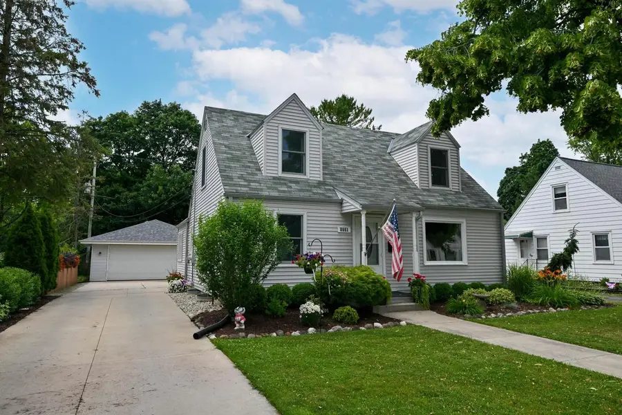 W166N8551 Theodore AVENUE, Menomonee Falls, WI 53051 - #2