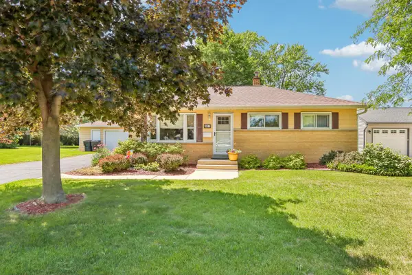 927 Robins LANE, Mukwonago, WI 53149