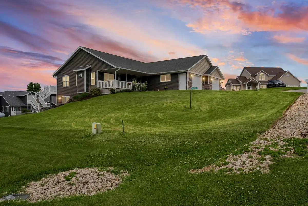 N8121 Badger LANE, Mindoro, WI 54644 - #1