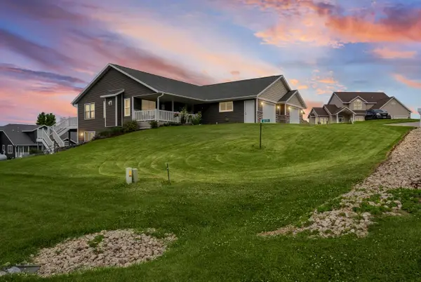 N8121 Badger LANE, Mindoro, WI 54644