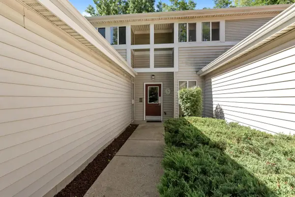 817 W Puetz ROAD, Oak Creek, WI 53154