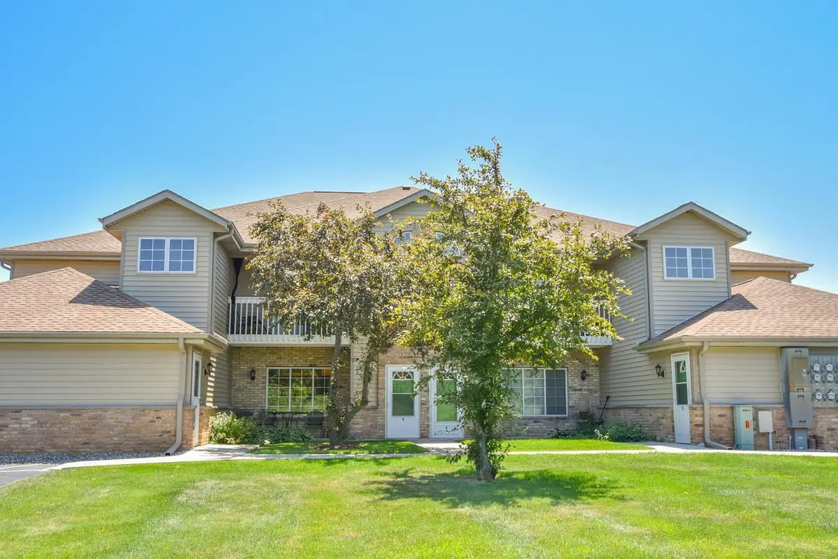 3620 E Barbara COURT #8, Oak Creek, WI 53154 - #1