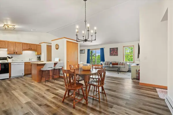 1619 Goldenrod CIRCLE, West Bend, WI 53095