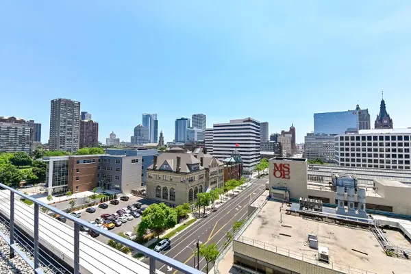 270 E Highland AVENUE #812, Milwaukee, WI 53202