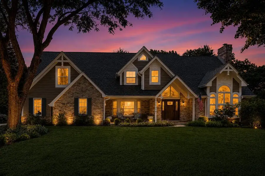 1340 Barrington Woods DRIVE, Brookfield, WI 53045 - #2