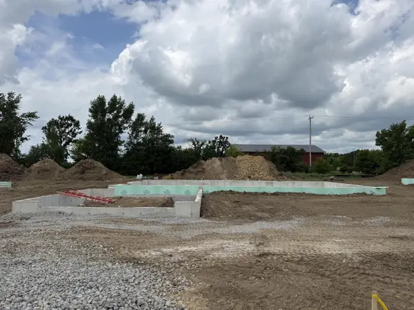 1290 E Bluff ROAD, Whitewater, WI 53190