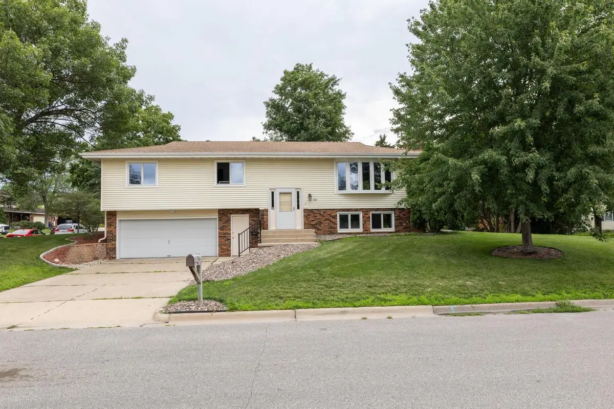 703 Lake STREET, Onalaska, WI 54650 - #1