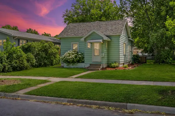 2012 Charles STREET, La Crosse, WI 54603