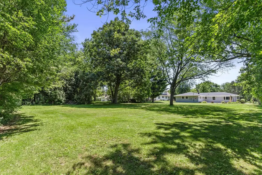 800 E Dean ROAD, Milwaukee, WI 53217 - #2