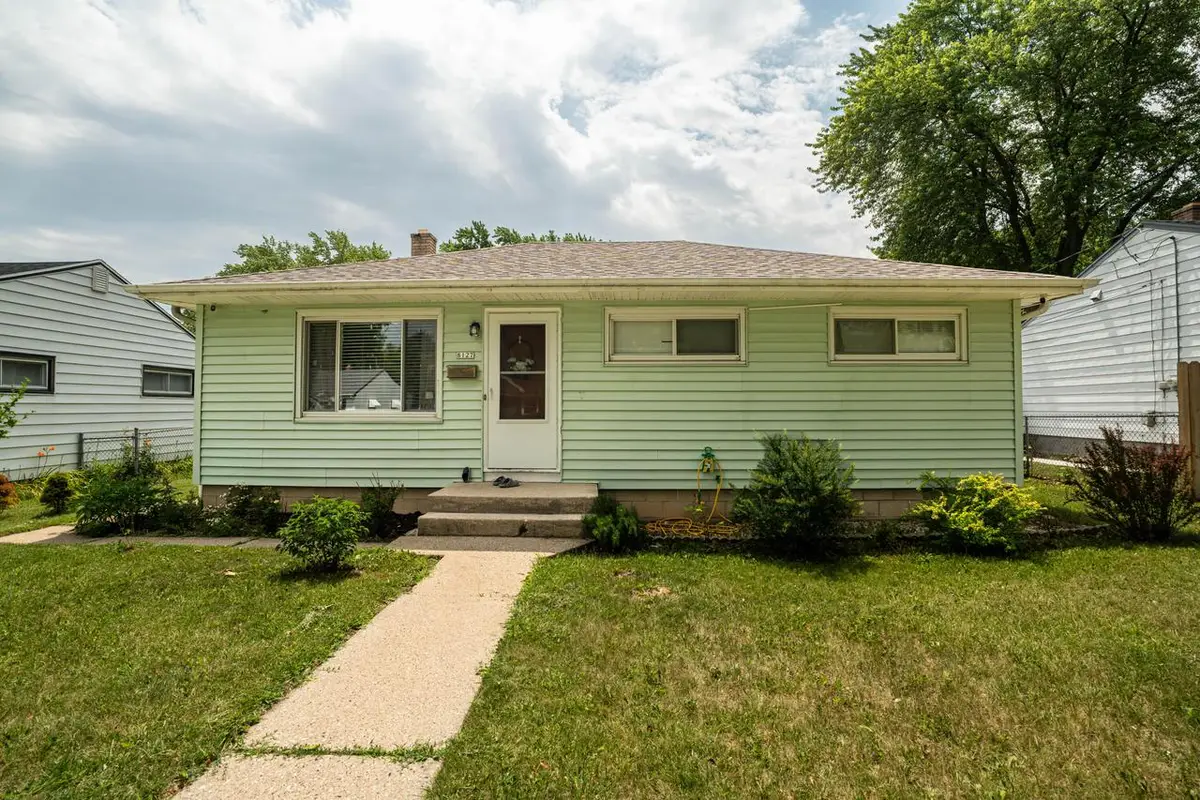 8127 W Herbert AVENUE, Milwaukee, WI 53218 - #1