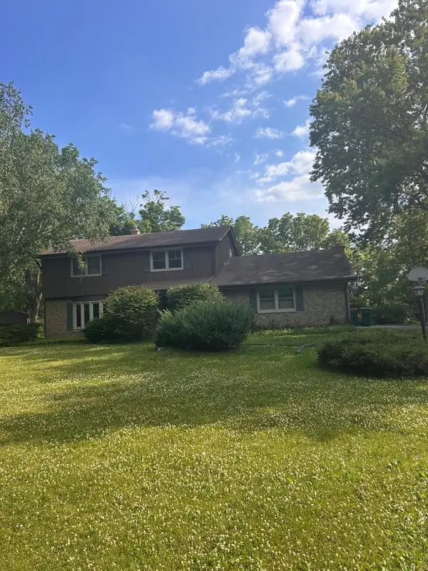 1523 Galaxy COURT, Cedarburg, WI 53012