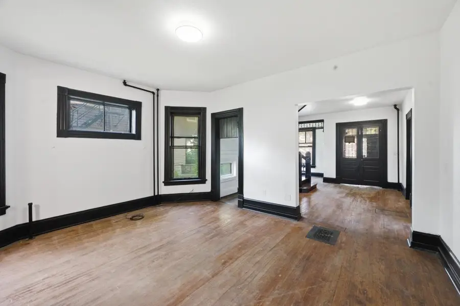 807 N 23rd STREET, Milwaukee, WI 53233 - #3