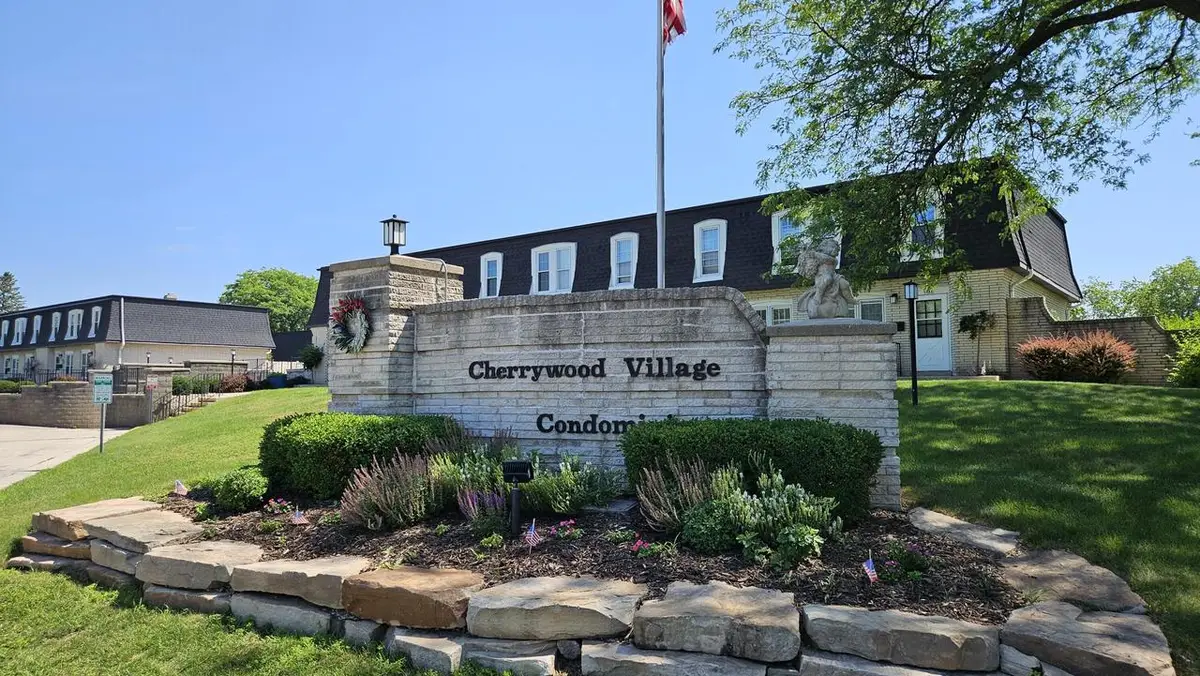 9500 N Green Bay ROAD #301, Brown Deer, WI 53209 - #1