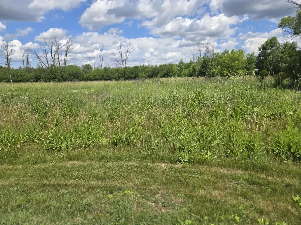 W177N7299 RAW AMBER COURT, Menomonee Falls, WI 53051 - #1