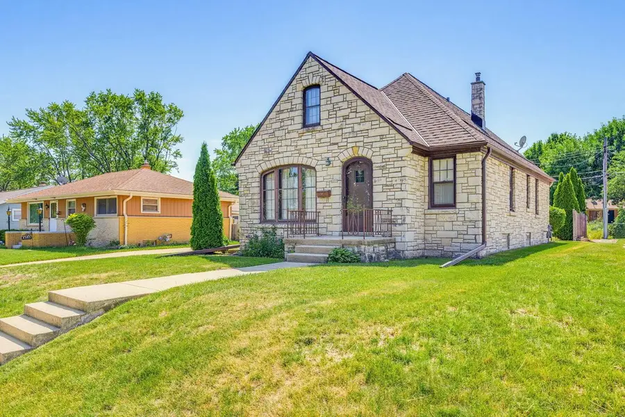 4359 N 82nd STREET, Milwaukee, WI 53222 - #2