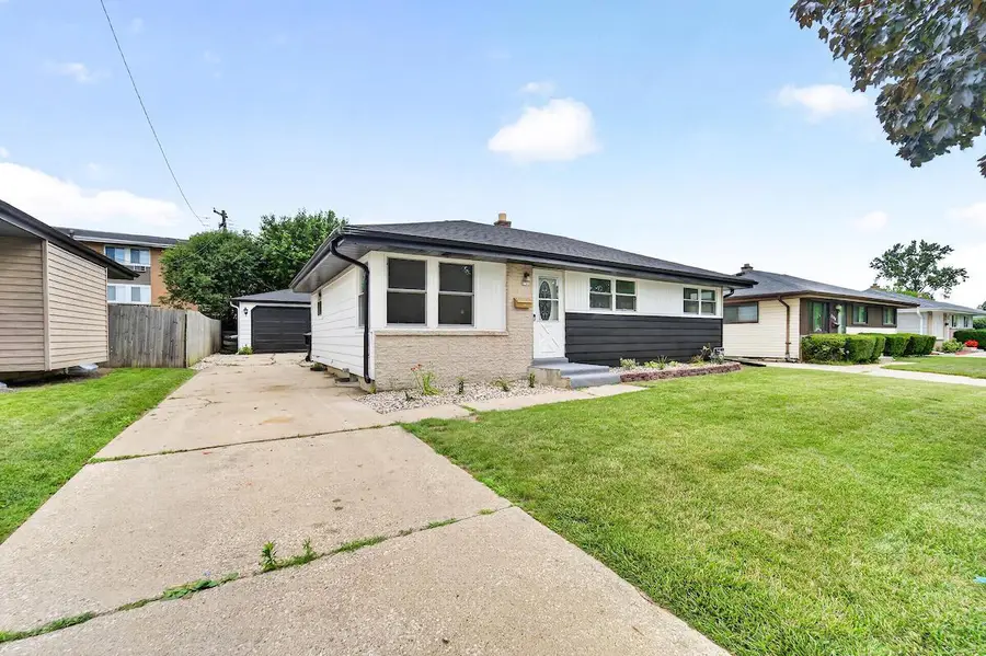 2702 Loraine AVENUE, Racine, WI 53404 - #2