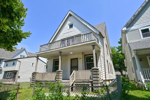 2448 N 28th STREET, Milwaukee, WI 53210