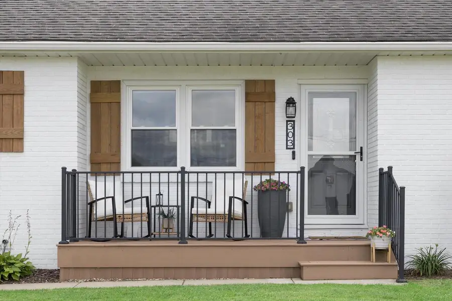 303 E State ROAD, North Prairie, WI 53153 - #3