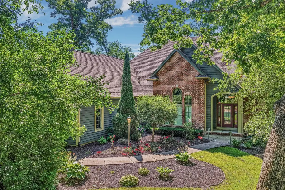 5257 Vicksburg DRIVE, Mount Pleasant, WI 53403 - #1