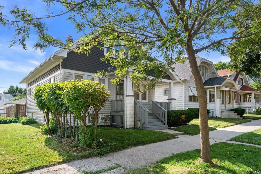 4324 N 14th STREET, Milwaukee, WI 53209 - #2