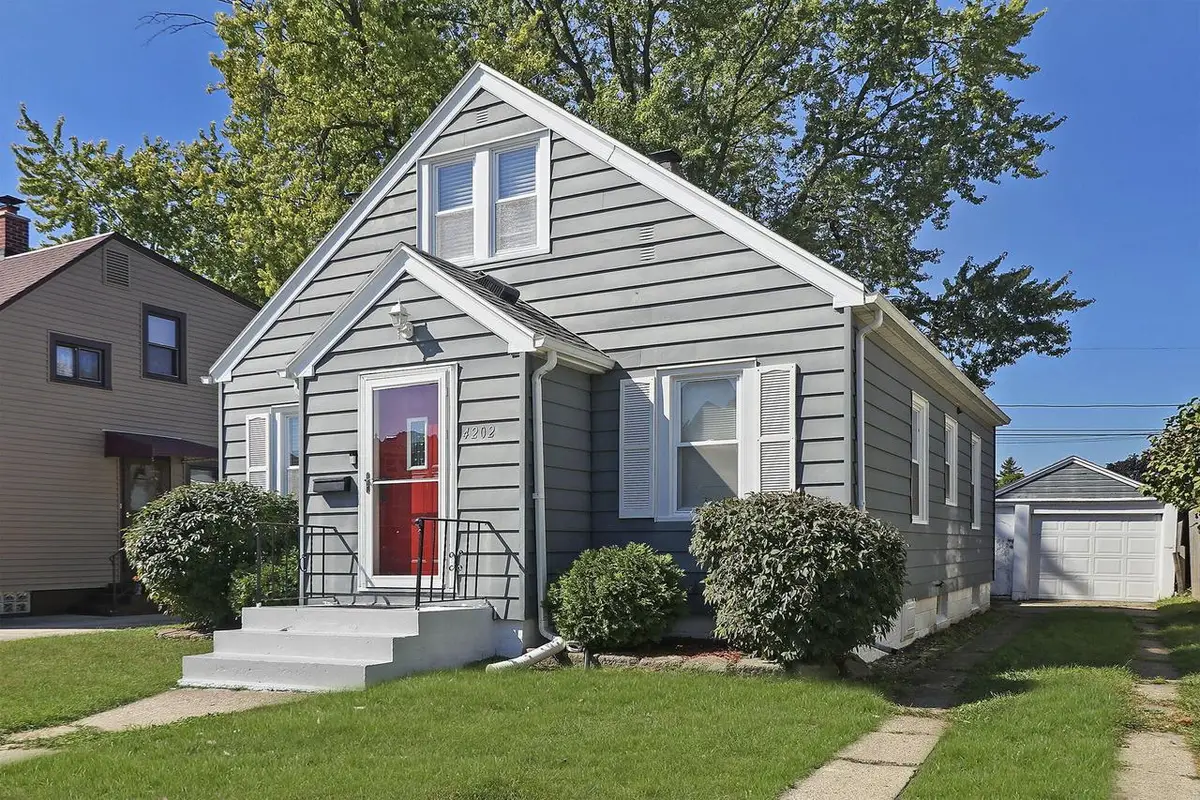 4202 18th AVENUE, Kenosha, WI 53140 - #1