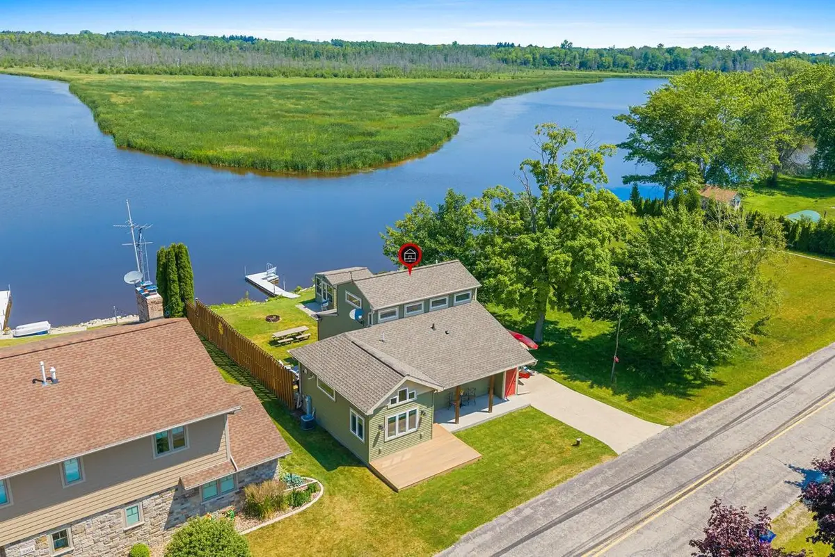 3068 Cottage LANE, Two Rivers, WI 54241 - #1