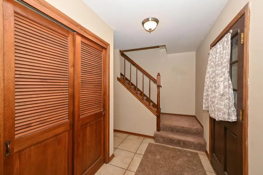 14325 W Lincoln AVENUE, New Berlin, WI 53151 - #3