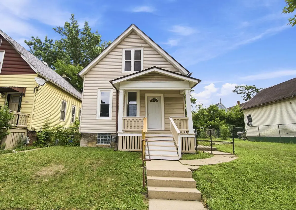 1238 N 26th STREET, Milwaukee, WI 53205 - #1