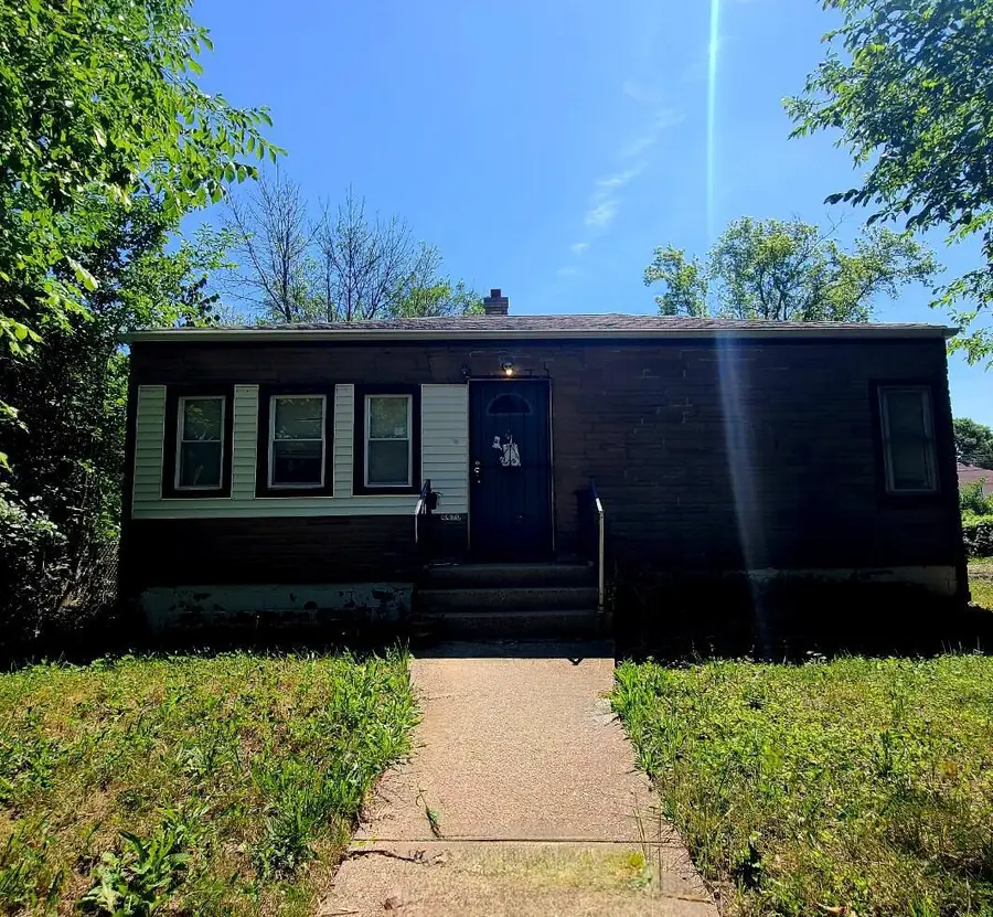 4470 N 37th STREET, Milwaukee, WI 53209 - #2
