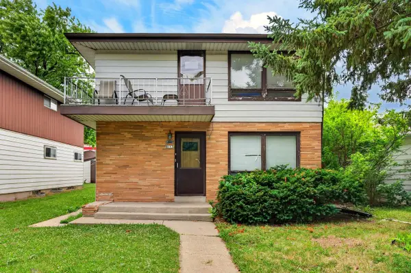 8113 W Beckett AVENUE, Milwaukee, WI 53218