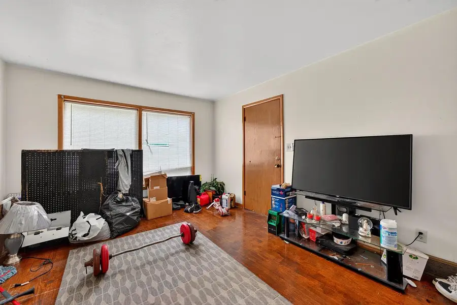 8113 W Beckett AVENUE, Milwaukee, WI 53218 - #3