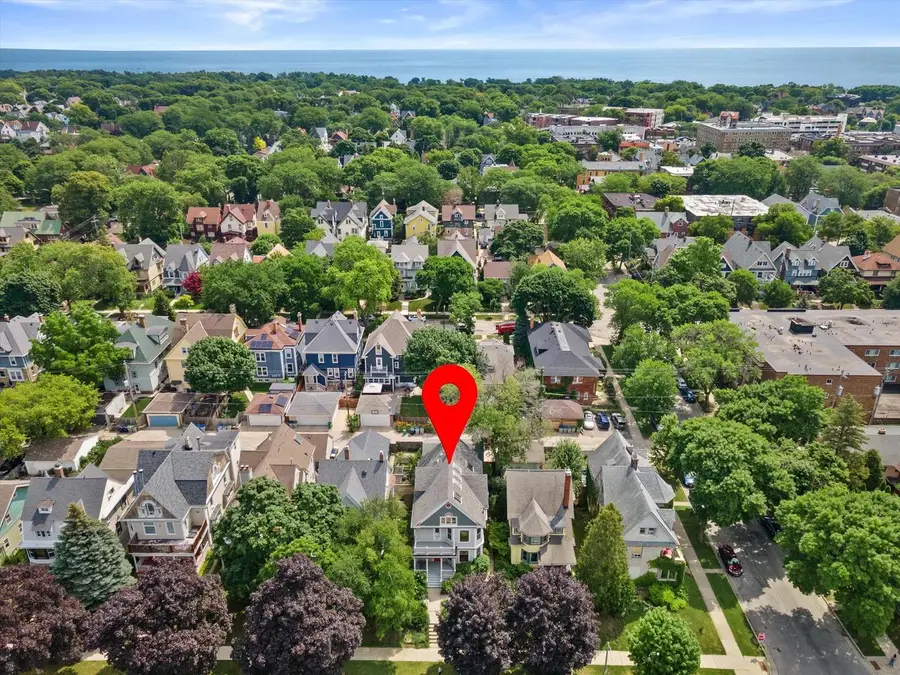 2712 N Maryland AVENUE, Milwaukee, WI 53211 - #2
