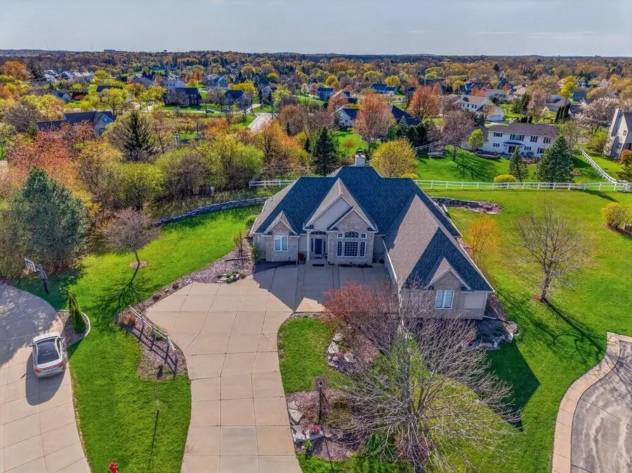 W132N6509 West View COURT, Menomonee Falls, WI 53051 - #2