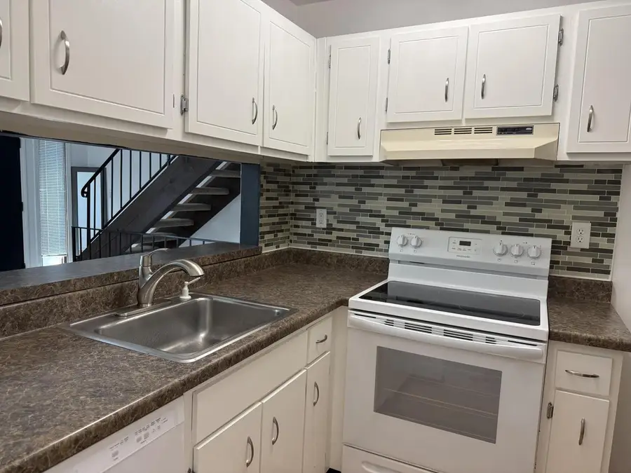 6942 N Raintree DRIVE #C, Milwaukee, WI 53223 - #2