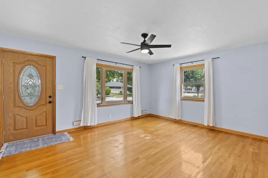 843 E Doty PLACE, Milwaukee, WI 53207 - #3