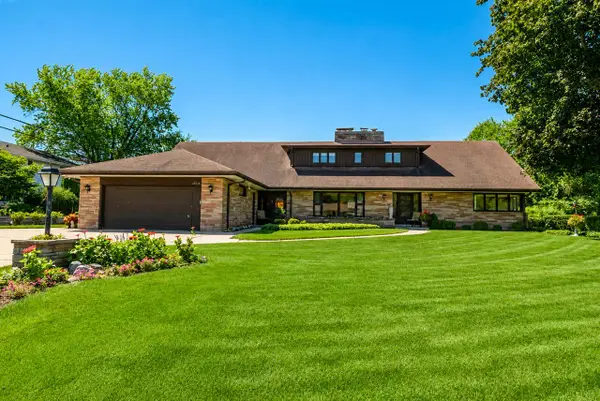 13335 Marquette AVENUE, Elm Grove, WI 53122