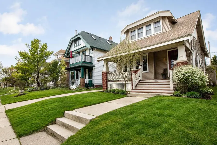 3929 N Maryland AVENUE, Shorewood, WI 53211 - #2